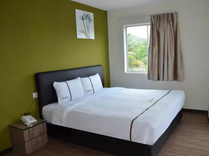 Riverview Hotel Bahau Esterno foto