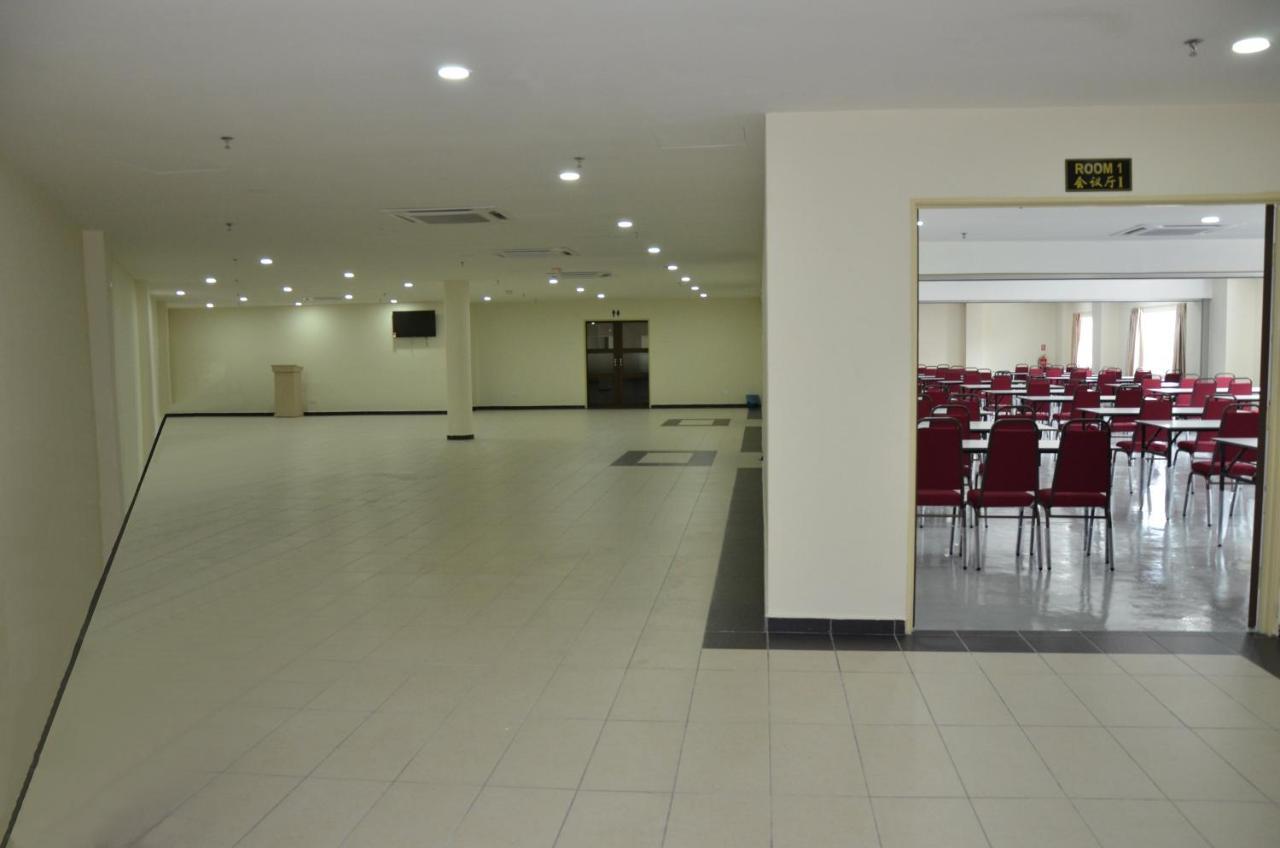 Riverview Hotel Bahau Esterno foto